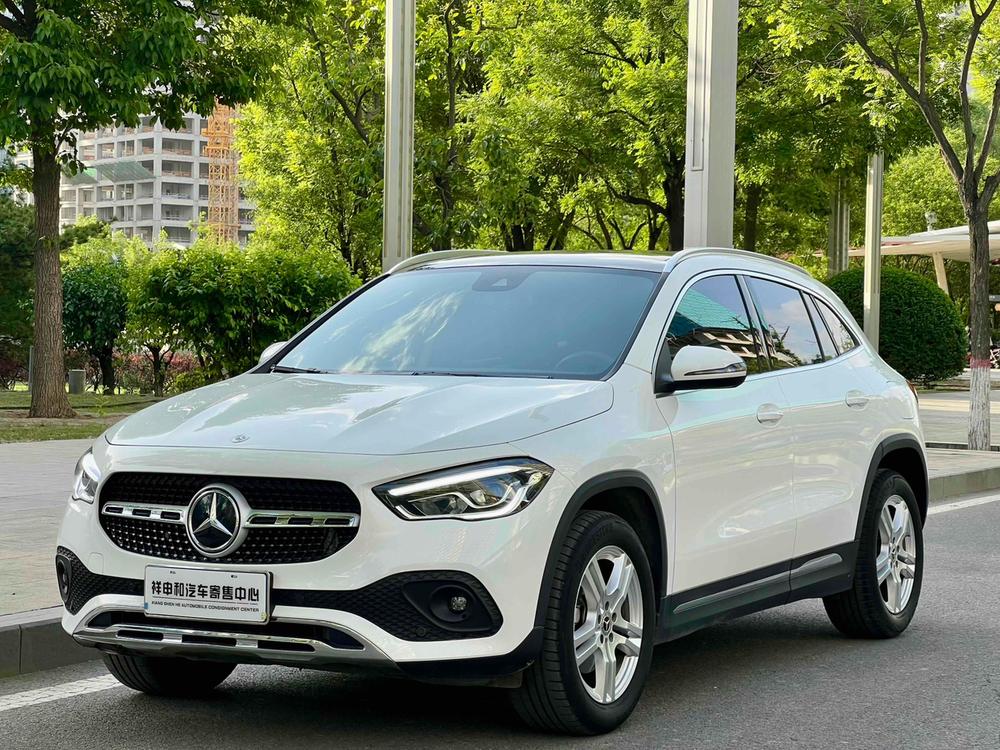 Mercedes-Benz Mercedes-Benz GLA