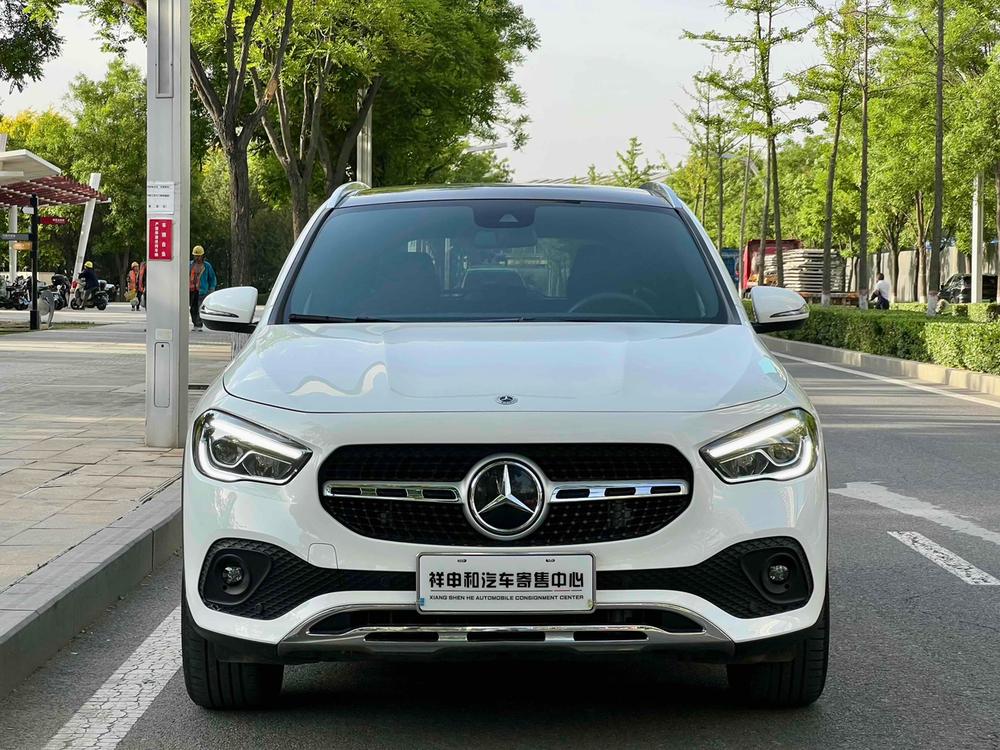 Mercedes-Benz Mercedes-Benz GLA