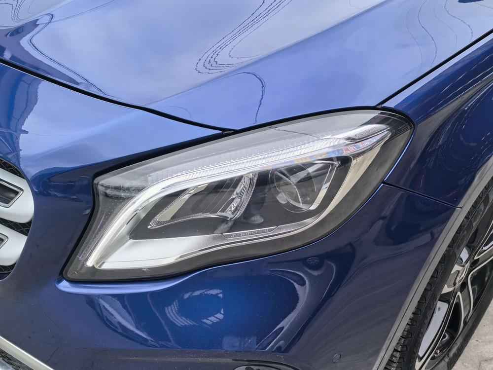 Mercedes-Benz Mercedes-Benz GLA