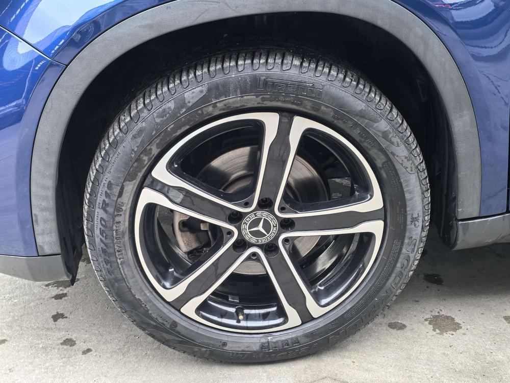 Mercedes-Benz Mercedes-Benz GLA