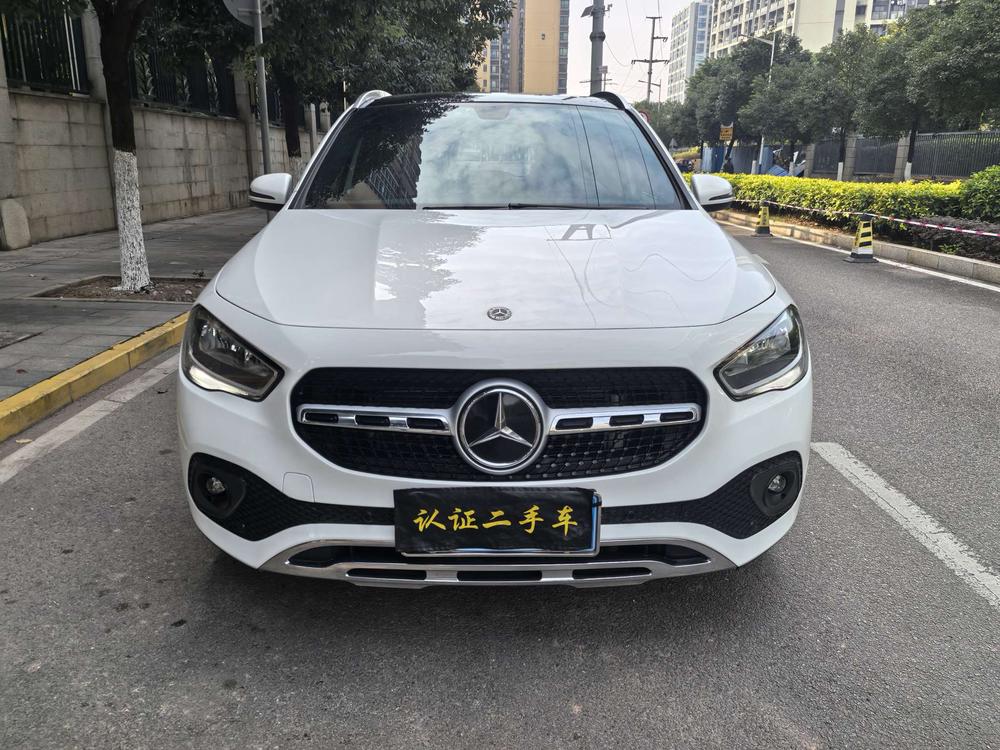 Mercedes-Benz Mercedes-Benz GLA