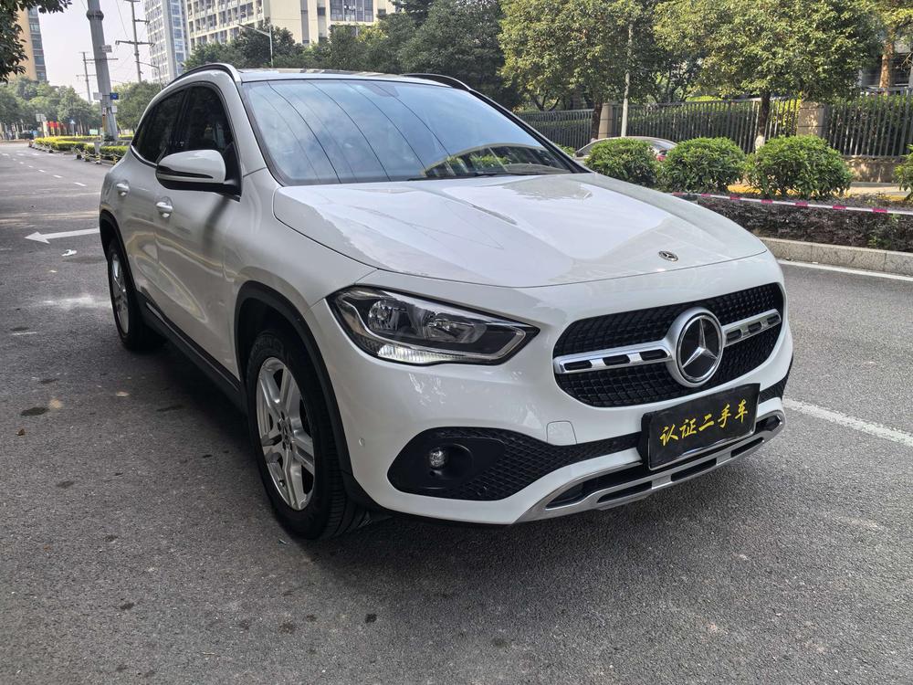 Mercedes-Benz Mercedes-Benz GLA