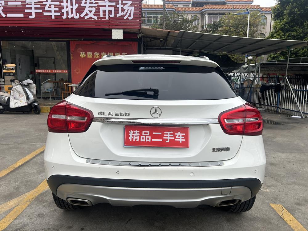 Mercedes-Benz Mercedes-Benz GLA