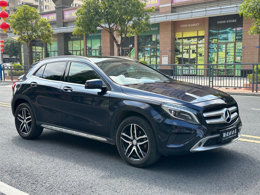 Mercedes-Benz Mercedes-Benz GLA