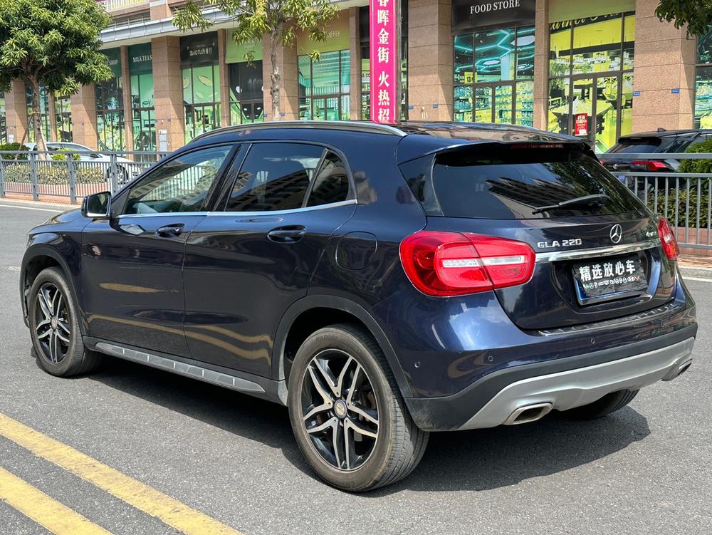 Mercedes-Benz Mercedes-Benz GLA