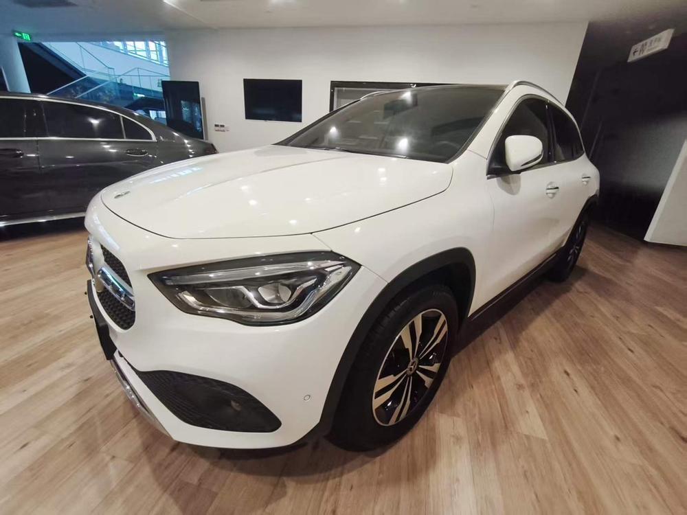 Mercedes-Benz Mercedes-Benz GLA