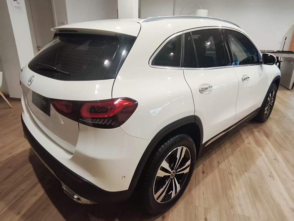 Mercedes-Benz Mercedes-Benz GLA