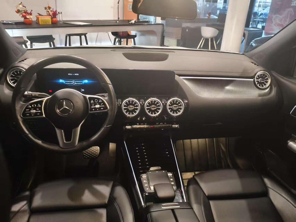Mercedes-Benz Mercedes-Benz GLA