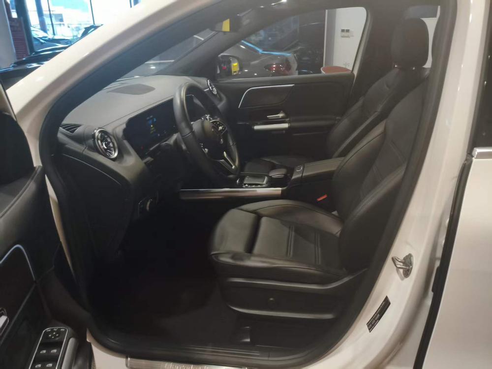 Mercedes-Benz Mercedes-Benz GLA