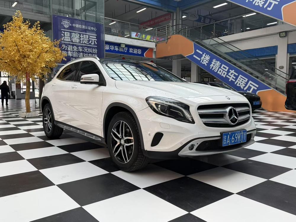 Mercedes-Benz Mercedes-Benz GLA