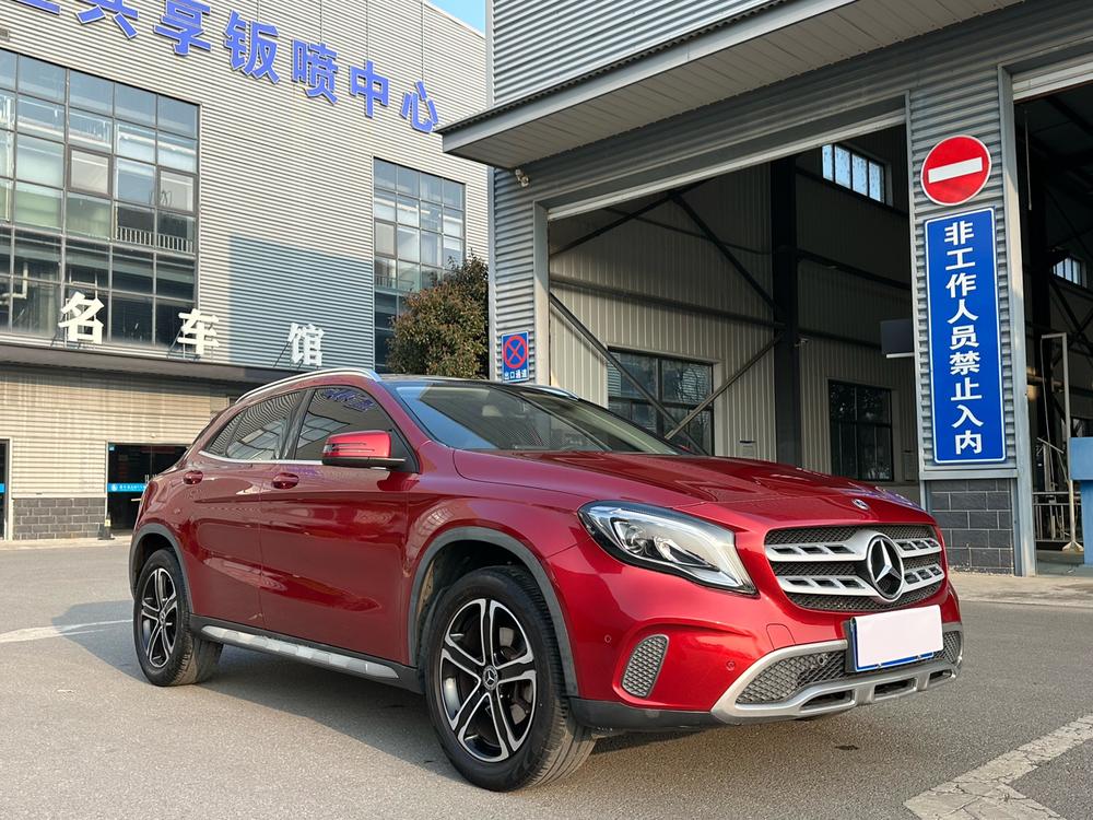 Mercedes-Benz Mercedes-Benz GLA