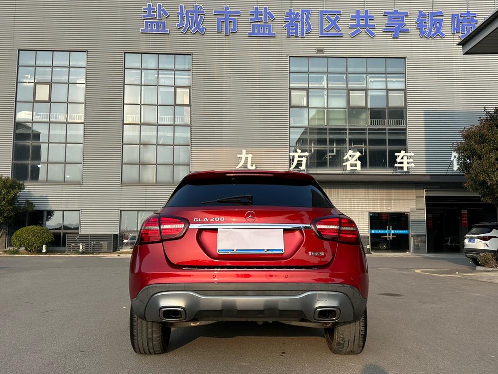 Mercedes-Benz Mercedes-Benz GLA
