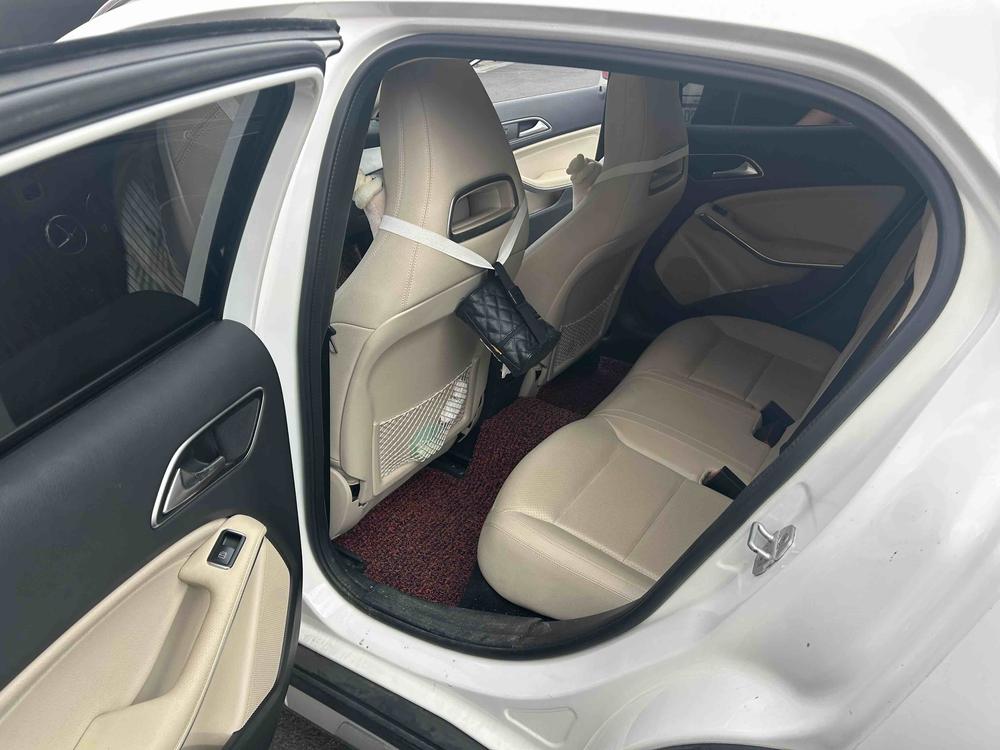 Mercedes-Benz Mercedes-Benz GLA