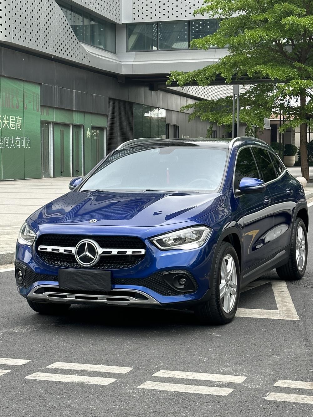 Mercedes-Benz Mercedes-Benz GLA