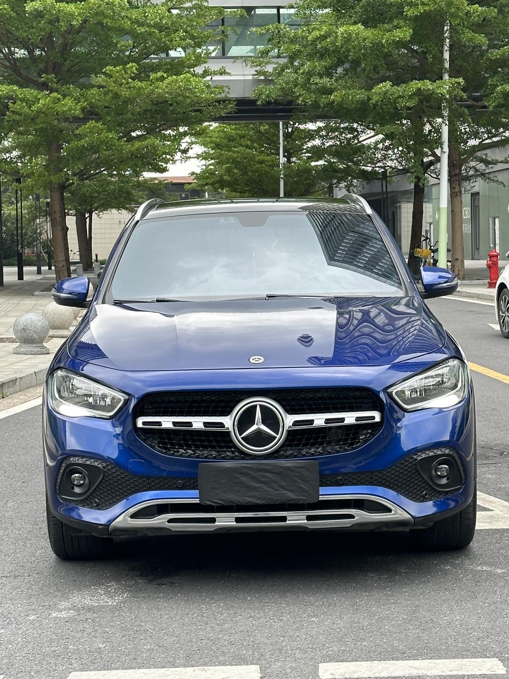 Mercedes-Benz Mercedes-Benz GLA