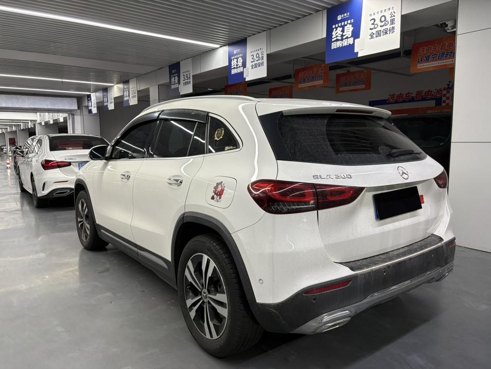 Mercedes-Benz Mercedes-Benz GLA