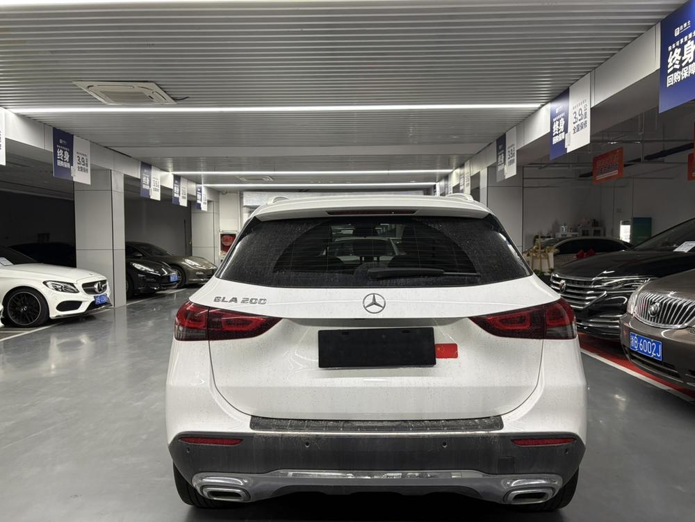 Mercedes-Benz Mercedes-Benz GLA