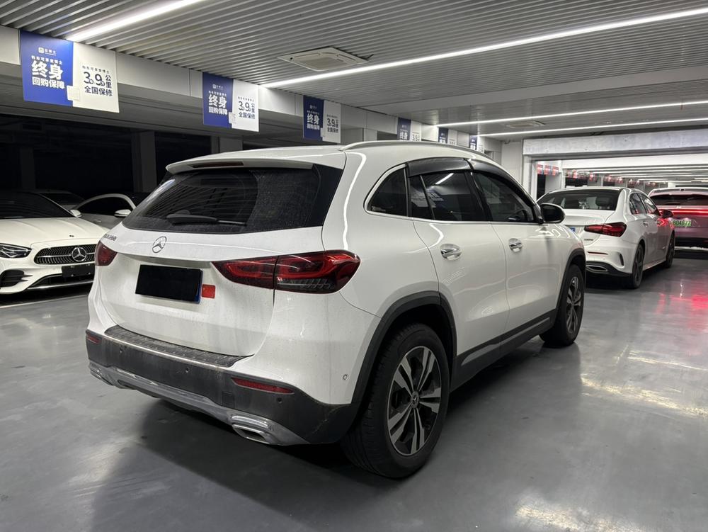 Mercedes-Benz Mercedes-Benz GLA