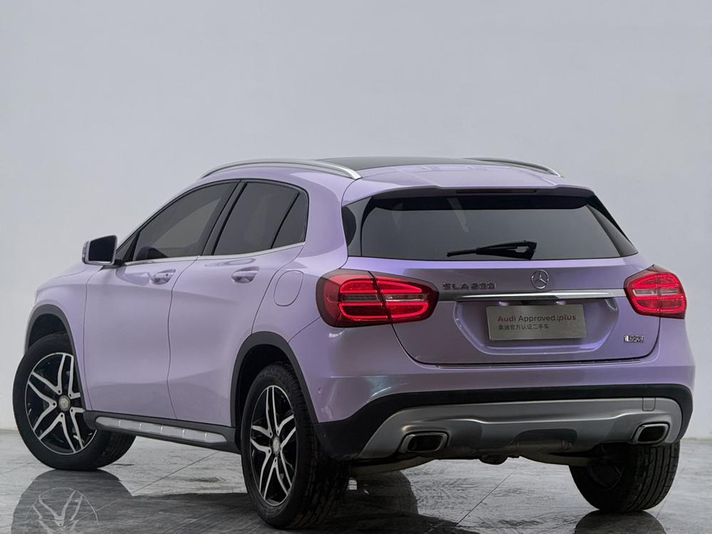 Mercedes-Benz Mercedes-Benz GLA