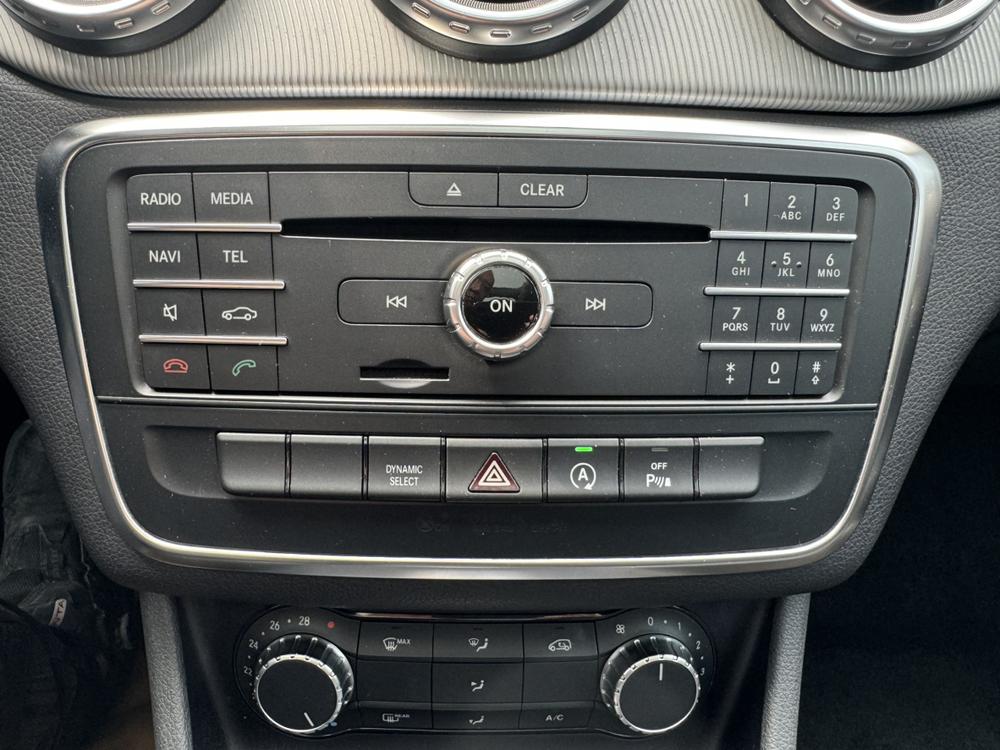 Mercedes-Benz Mercedes-Benz GLA
