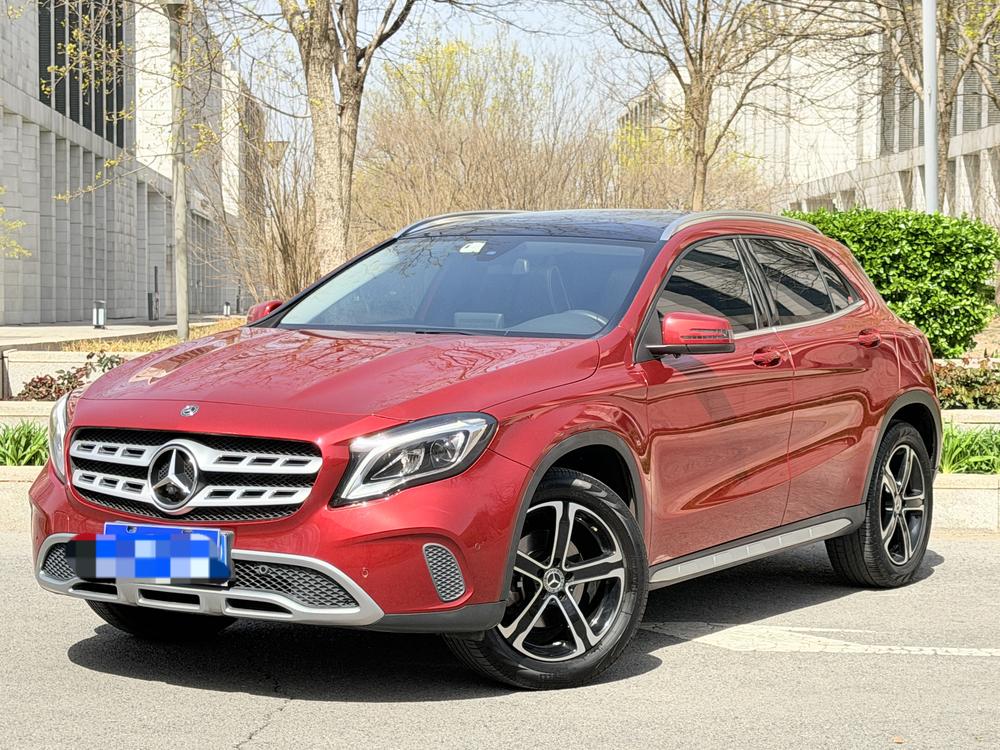 Mercedes-Benz Mercedes-Benz GLA