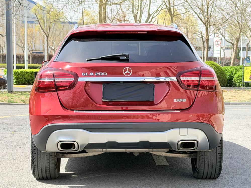 Mercedes-Benz Mercedes-Benz GLA