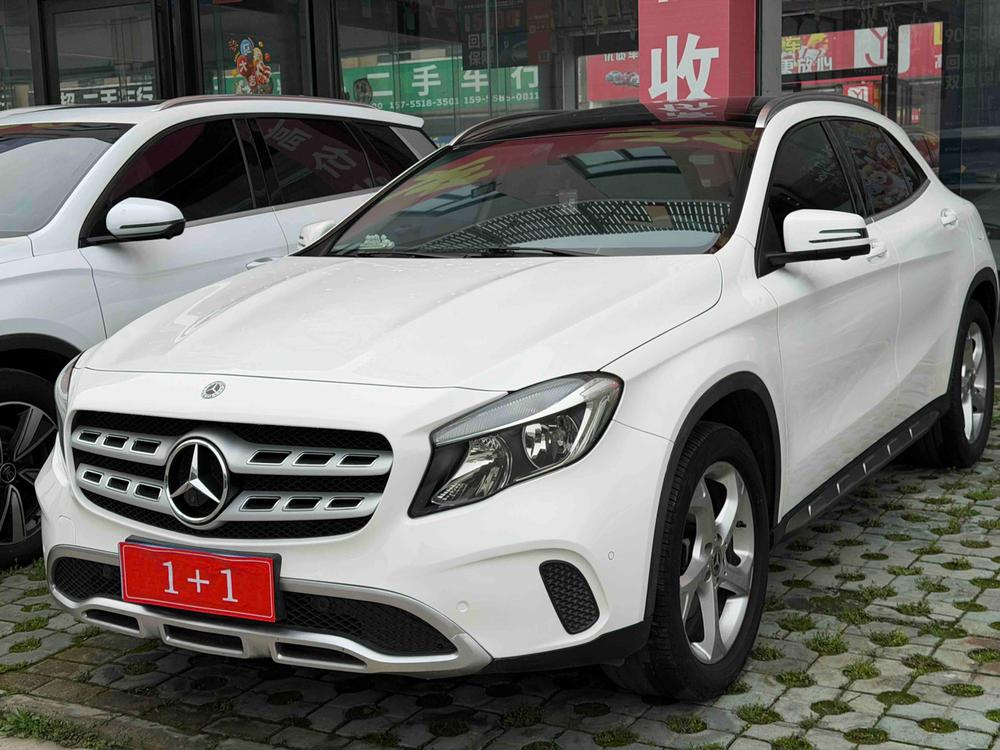 Mercedes-Benz Mercedes-Benz GLA