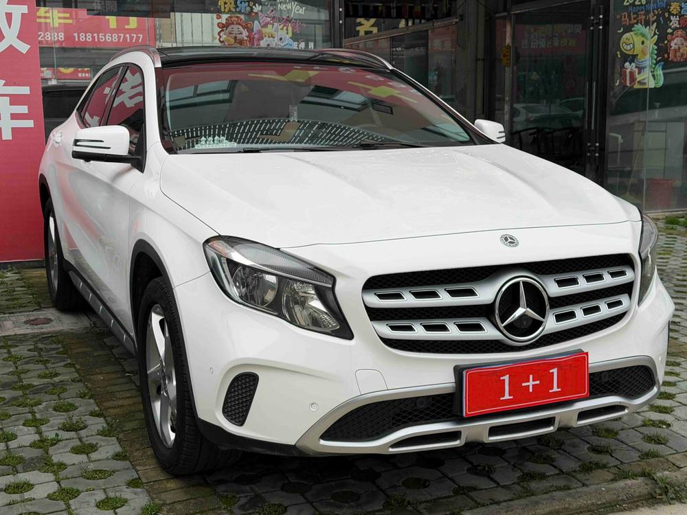 Mercedes-Benz Mercedes-Benz GLA