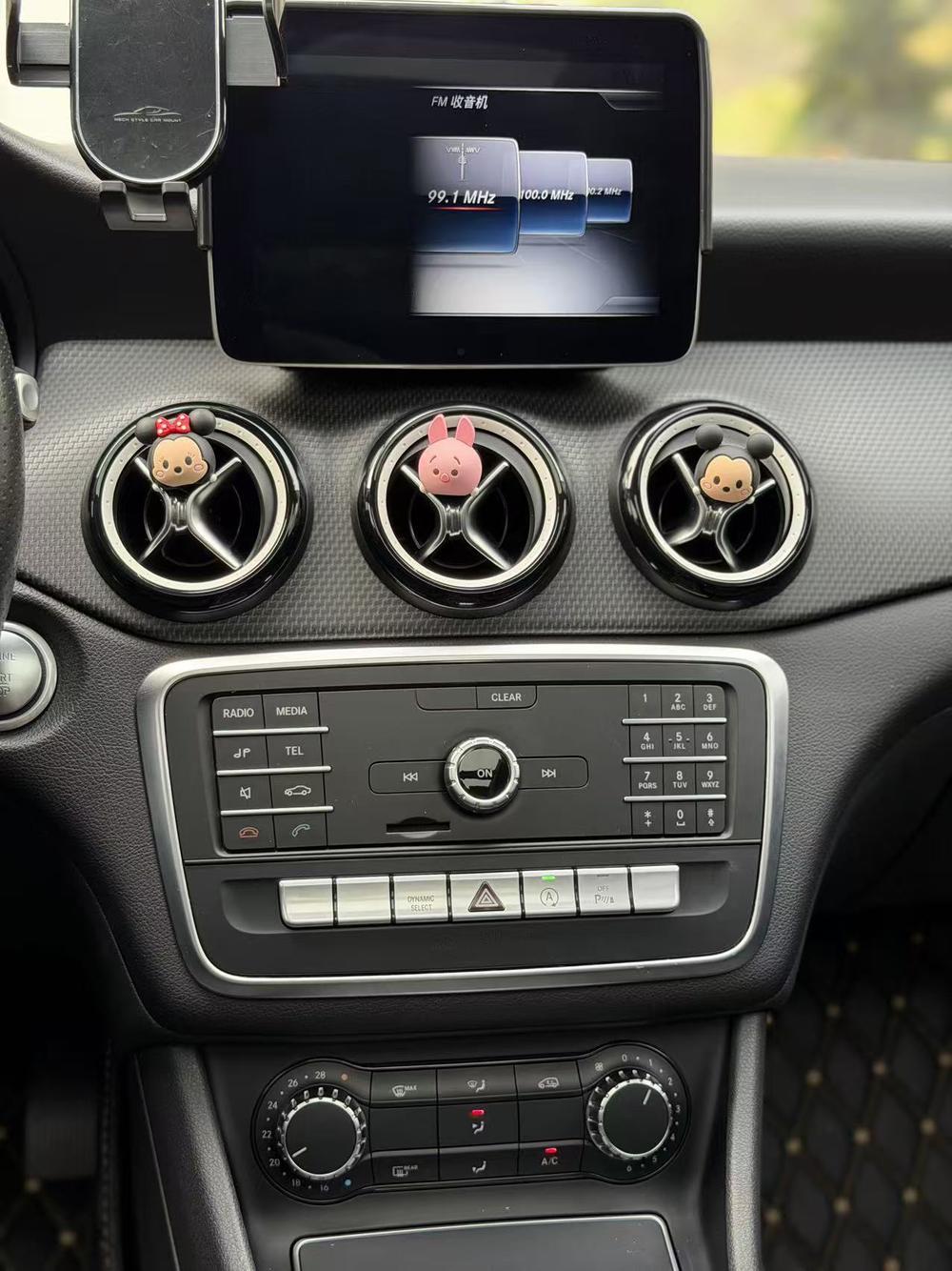 Mercedes-Benz Mercedes-Benz GLA