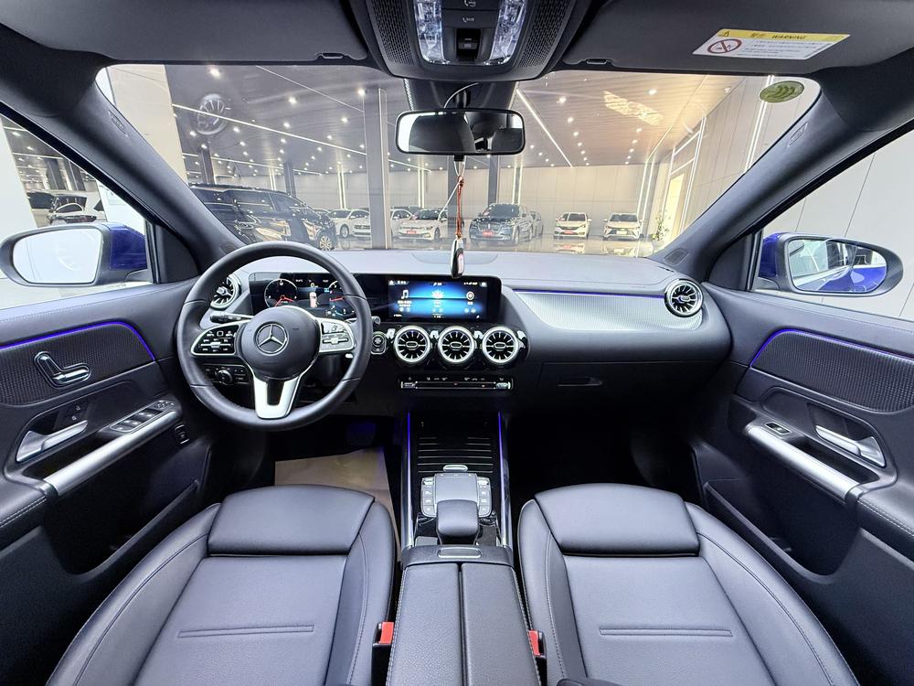 Mercedes-Benz Mercedes-Benz GLA