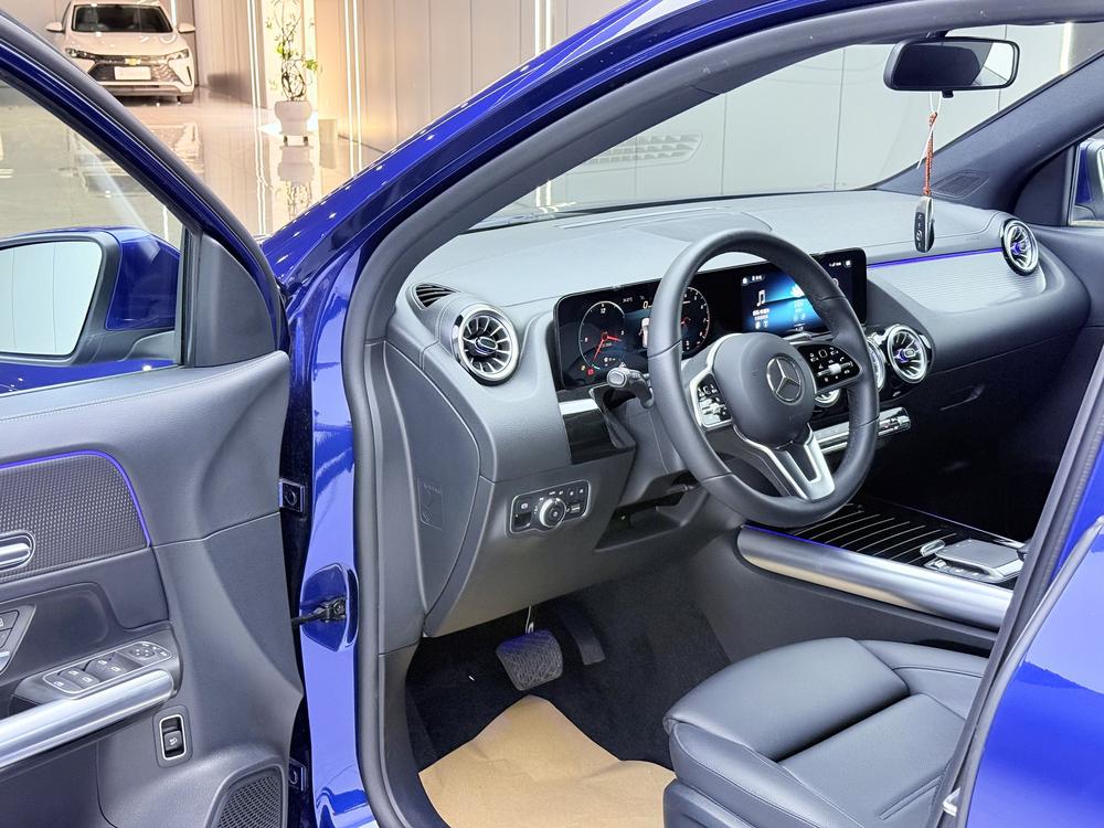Mercedes-Benz Mercedes-Benz GLA