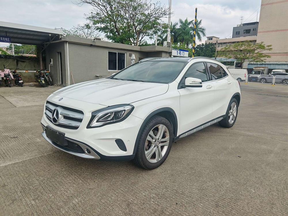 Mercedes-Benz Mercedes-Benz GLA