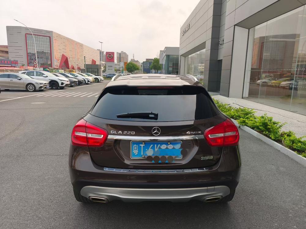 Mercedes-Benz Mercedes-Benz GLA