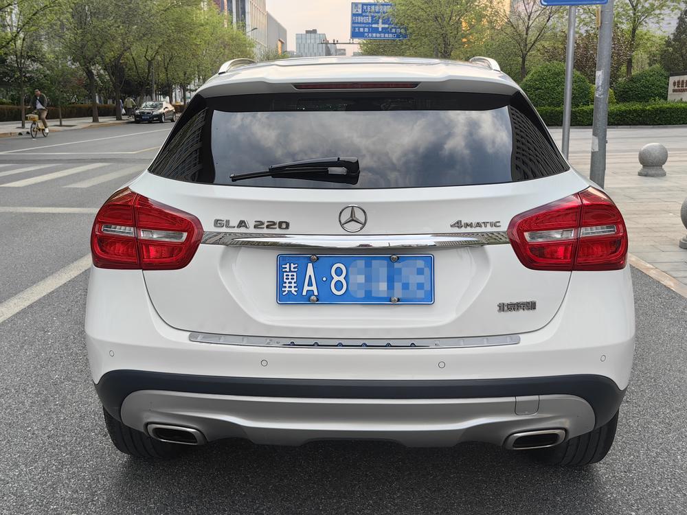 Mercedes-Benz Mercedes-Benz GLA