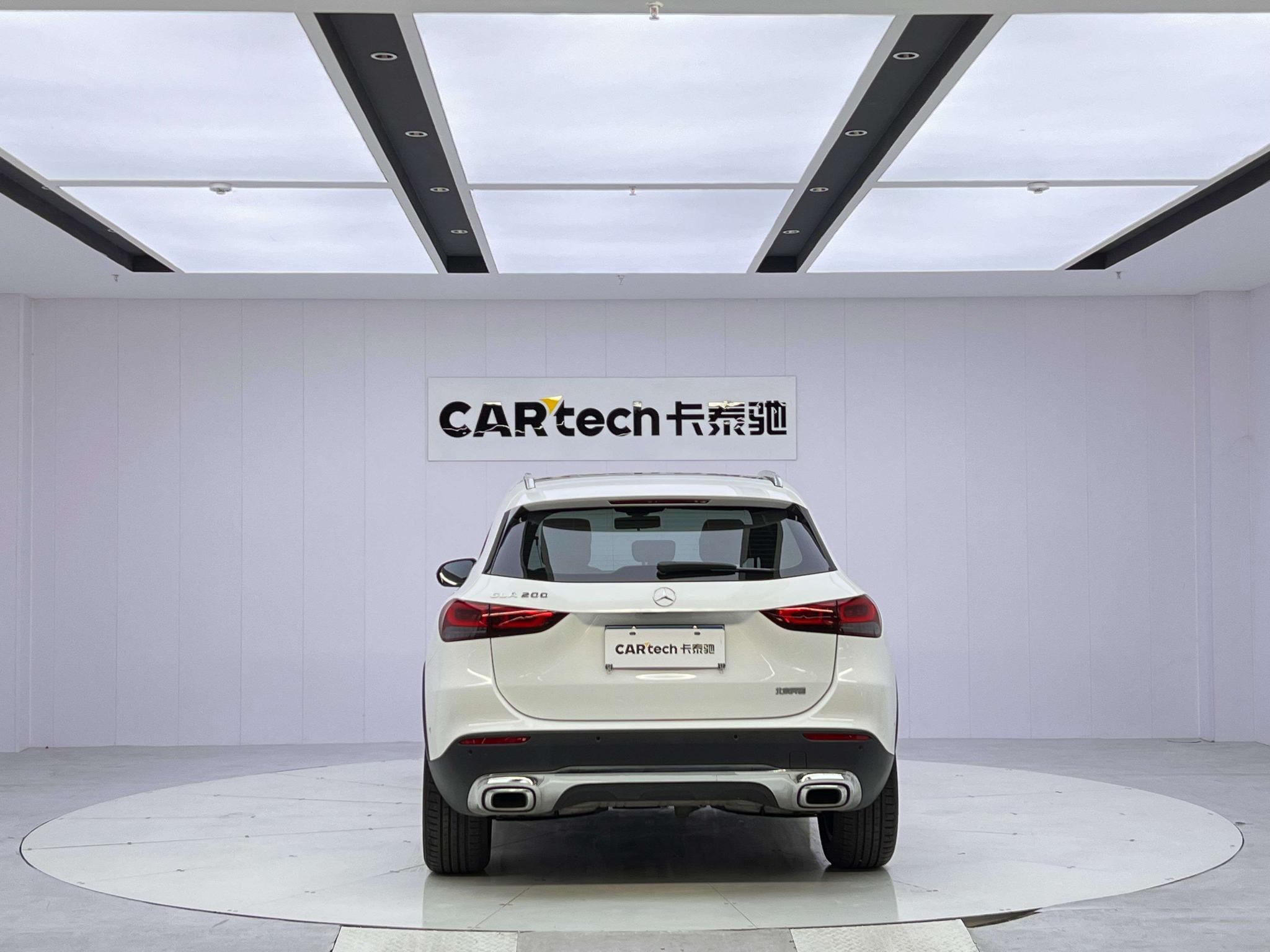 Mercedes-Benz Mercedes-Benz GLA