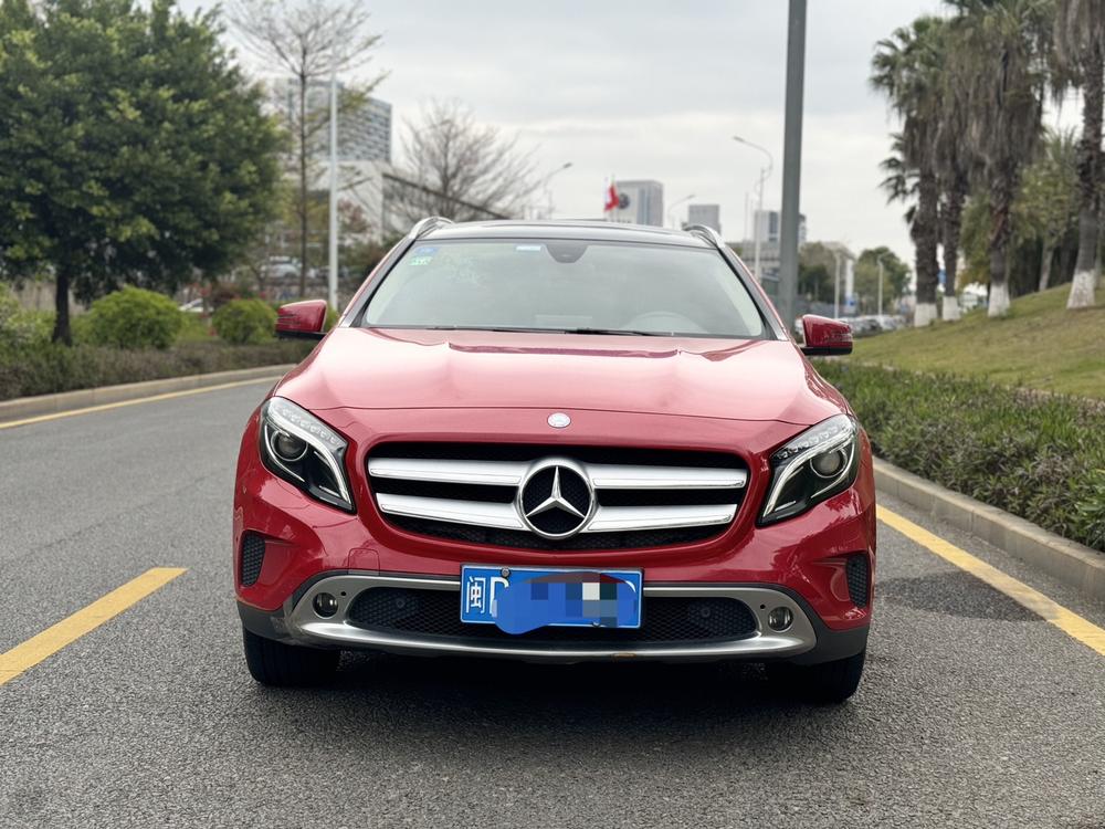 Mercedes-Benz Mercedes-Benz GLA