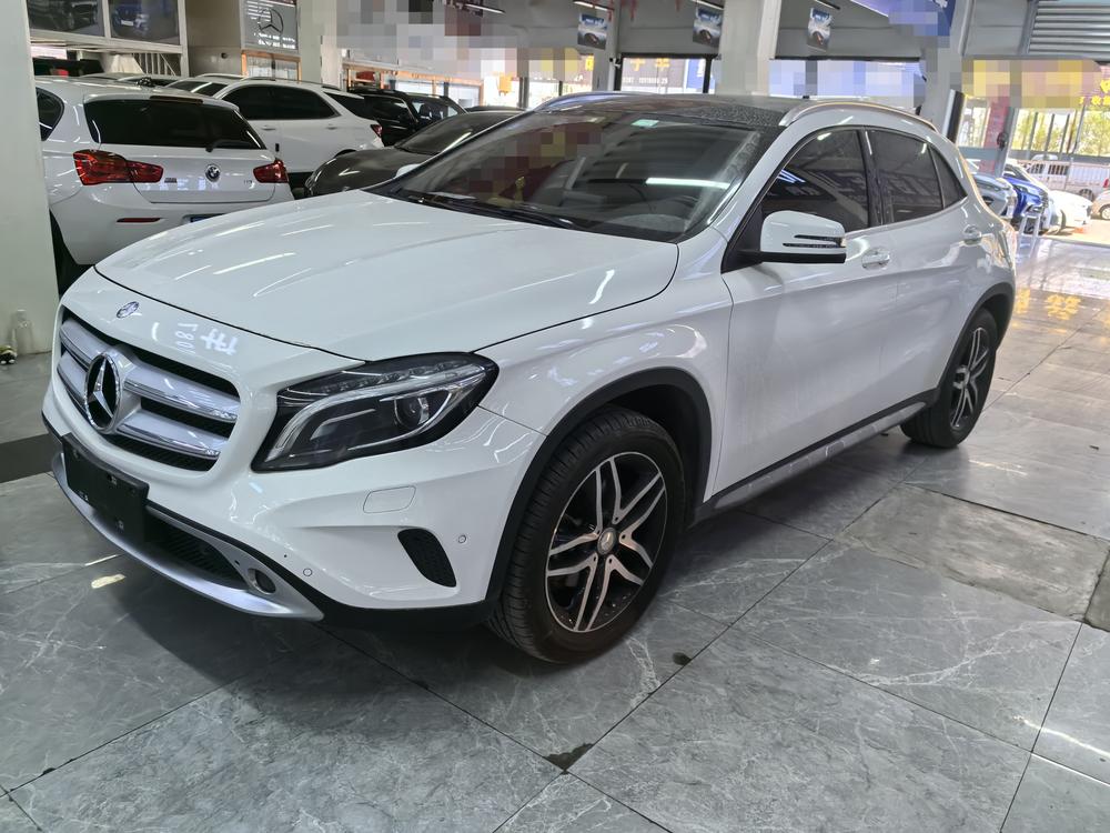 Mercedes-Benz Mercedes-Benz GLA
