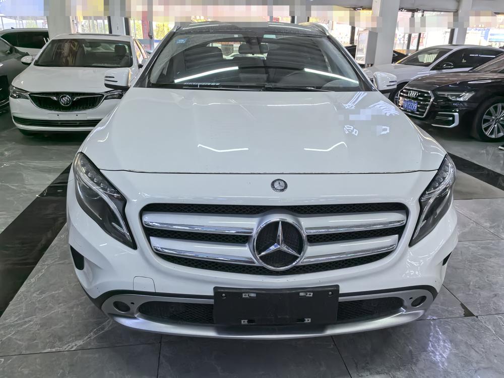 Mercedes-Benz Mercedes-Benz GLA