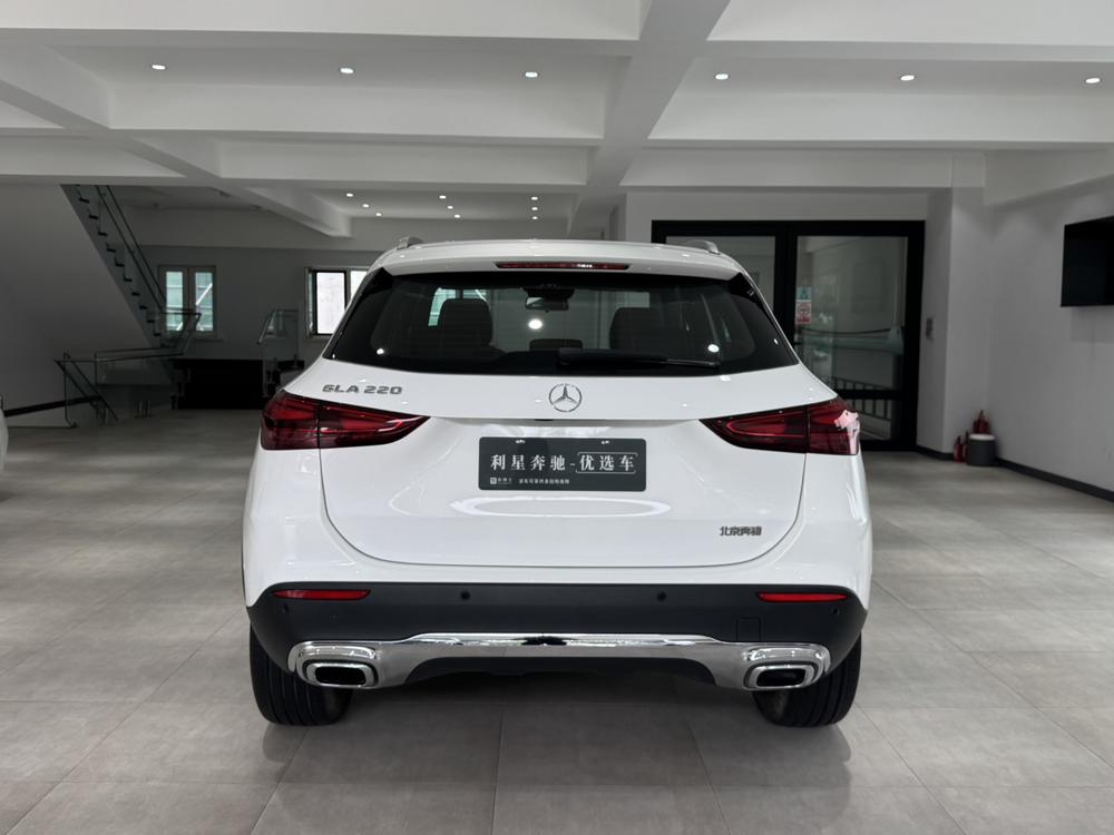 Mercedes-Benz Mercedes-Benz GLA