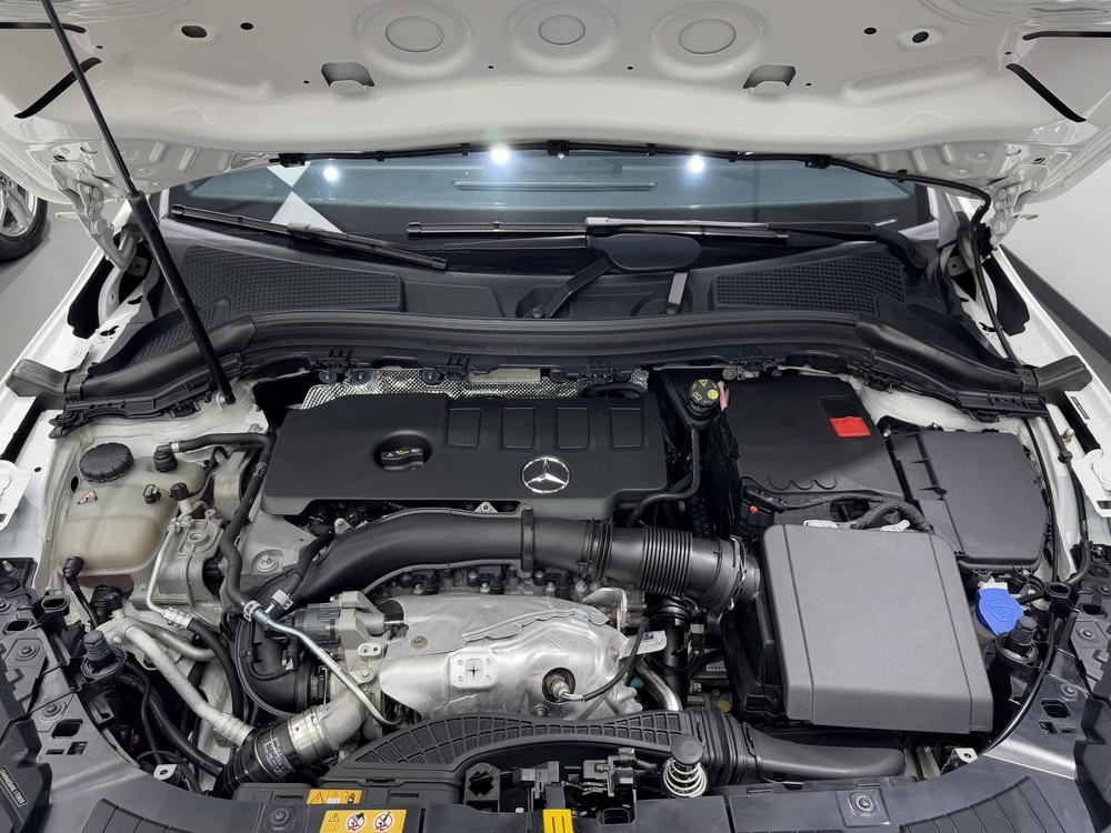 Mercedes-Benz Mercedes-Benz GLA
