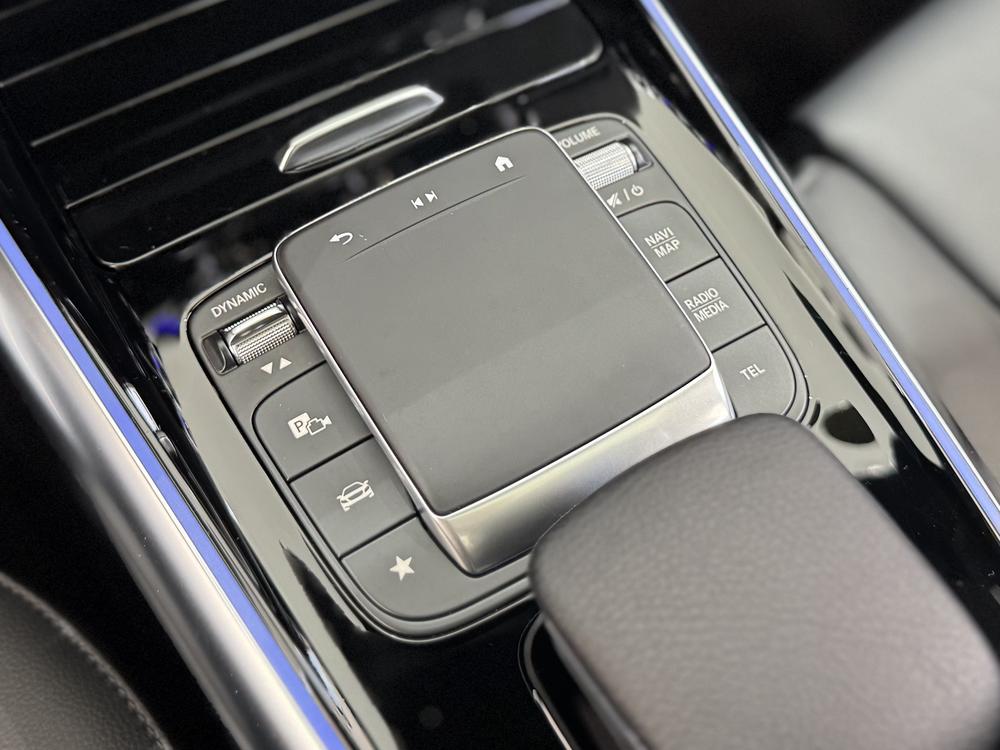 Mercedes-Benz Mercedes-Benz GLA