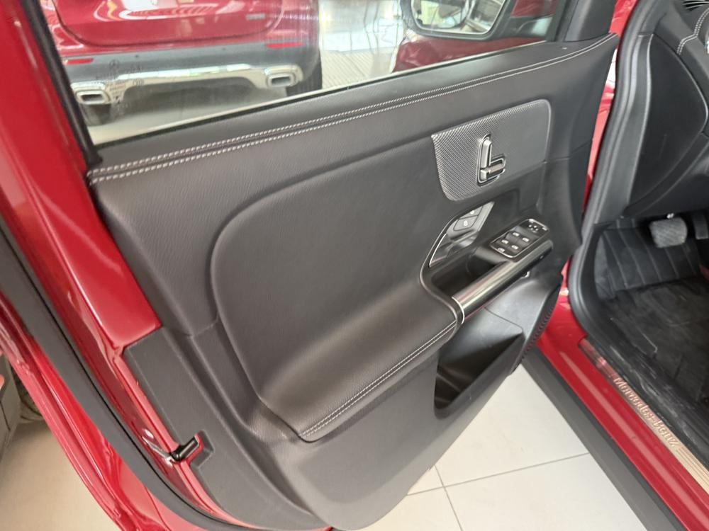 Mercedes-Benz Mercedes-Benz GLA