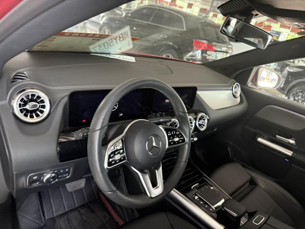 Mercedes-Benz Mercedes-Benz GLA