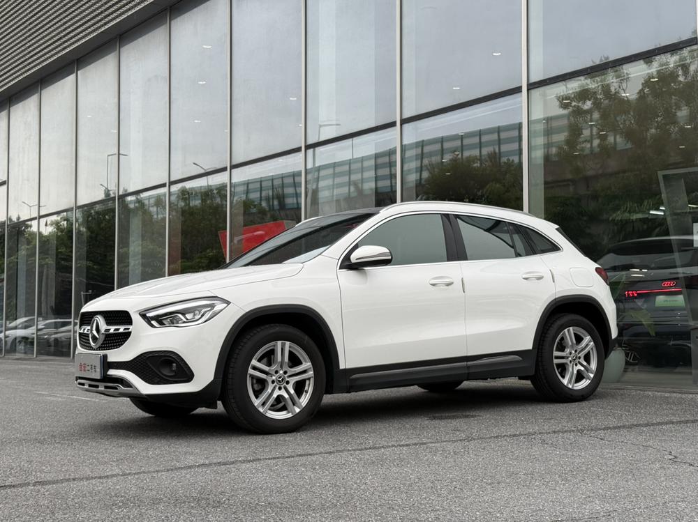 Mercedes-Benz Mercedes-Benz GLA