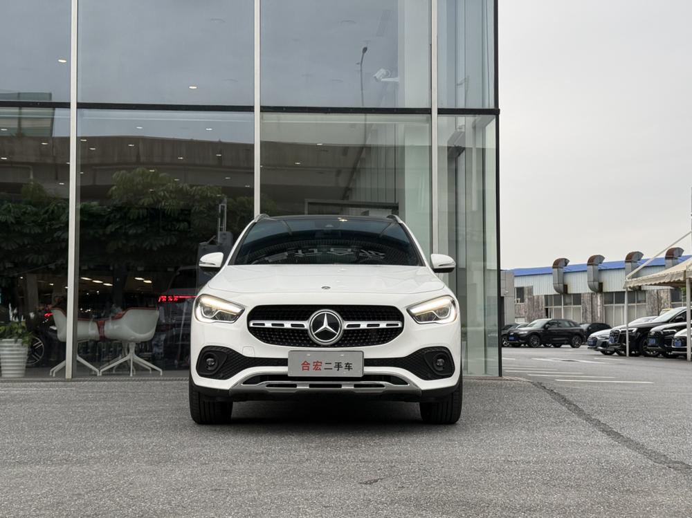Mercedes-Benz Mercedes-Benz GLA