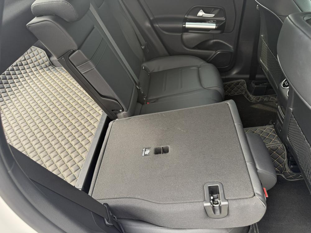 Mercedes-Benz Mercedes-Benz GLA