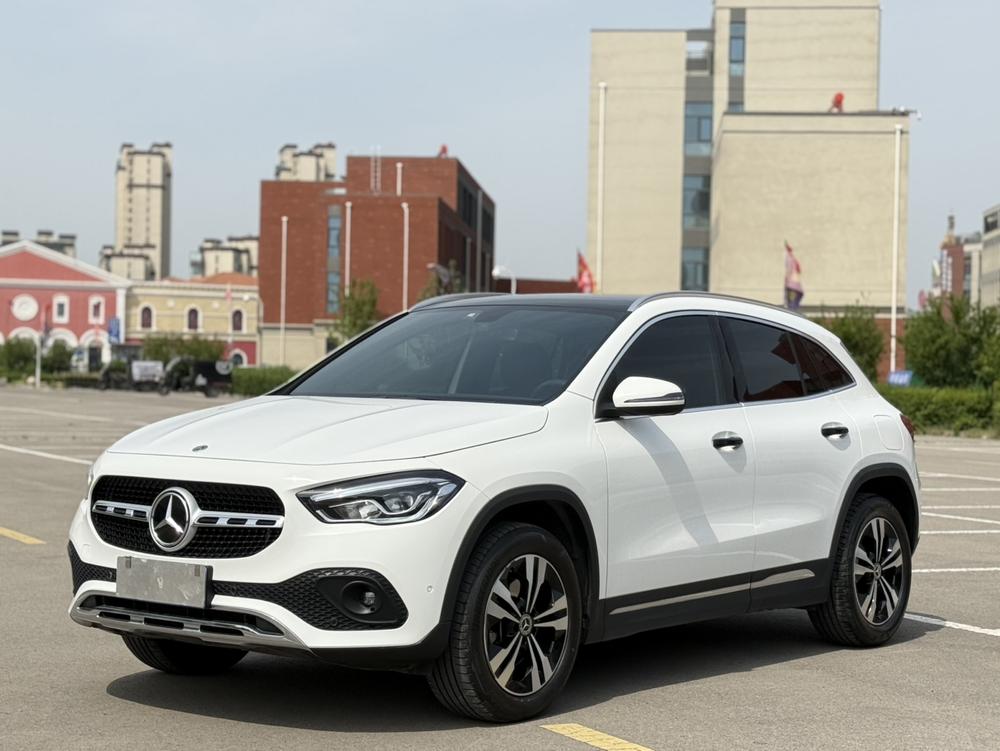 Mercedes-Benz Mercedes-Benz GLA