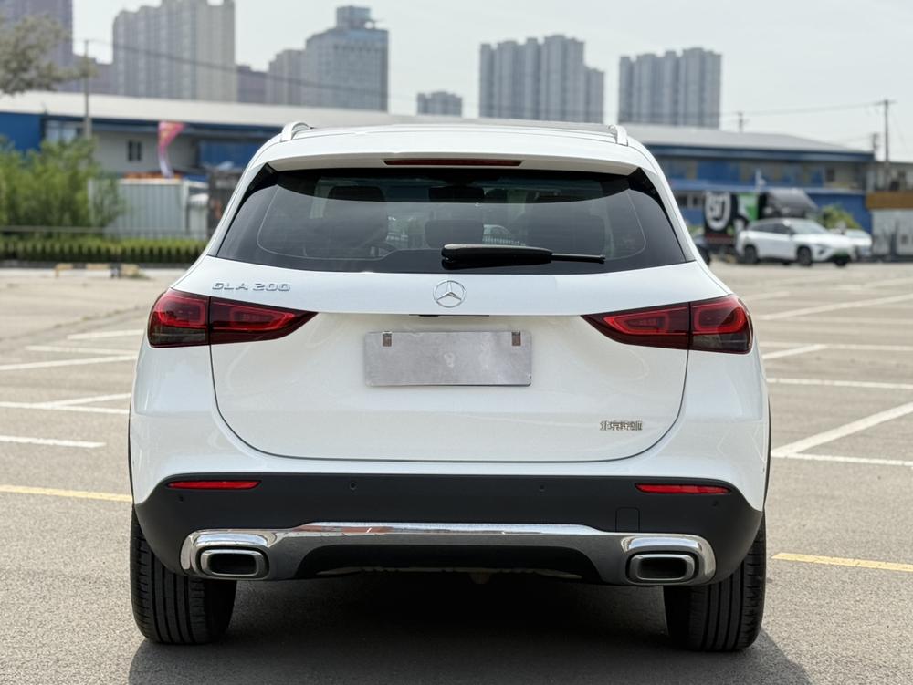 Mercedes-Benz Mercedes-Benz GLA