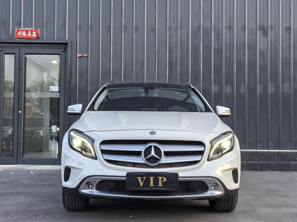 Mercedes-Benz Mercedes-Benz GLA