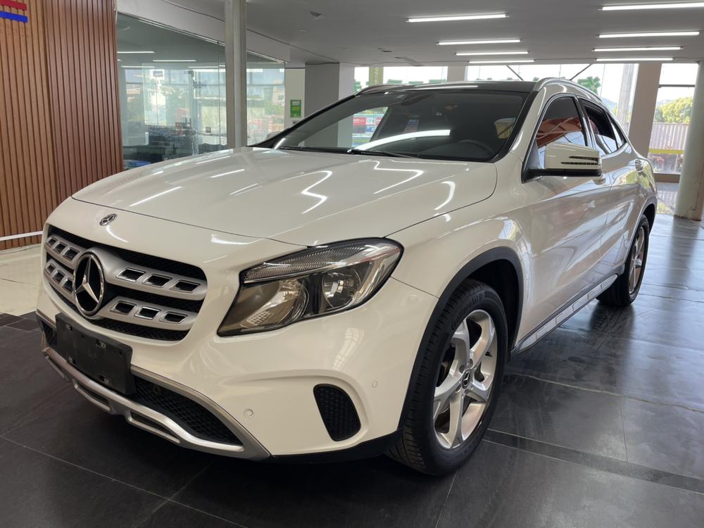 Mercedes-Benz Mercedes-Benz GLA